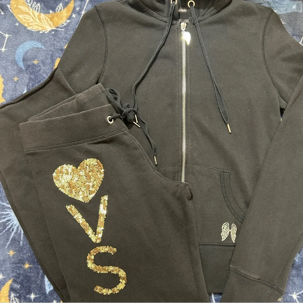 Victoria’s Secret Zip Up Hoodie+Pants Set - Picture 2 of 3